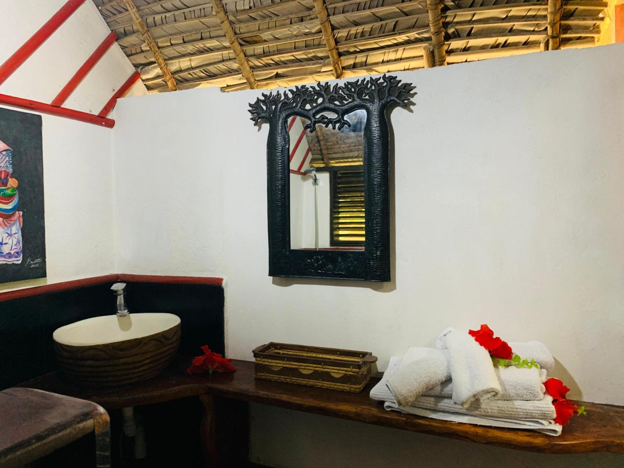Analatsara Eco Lodge Ile aux Nattes Extérieur photo